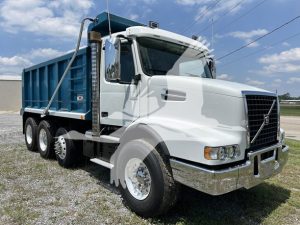 2019 VOLVO VHD84B300 9021720614