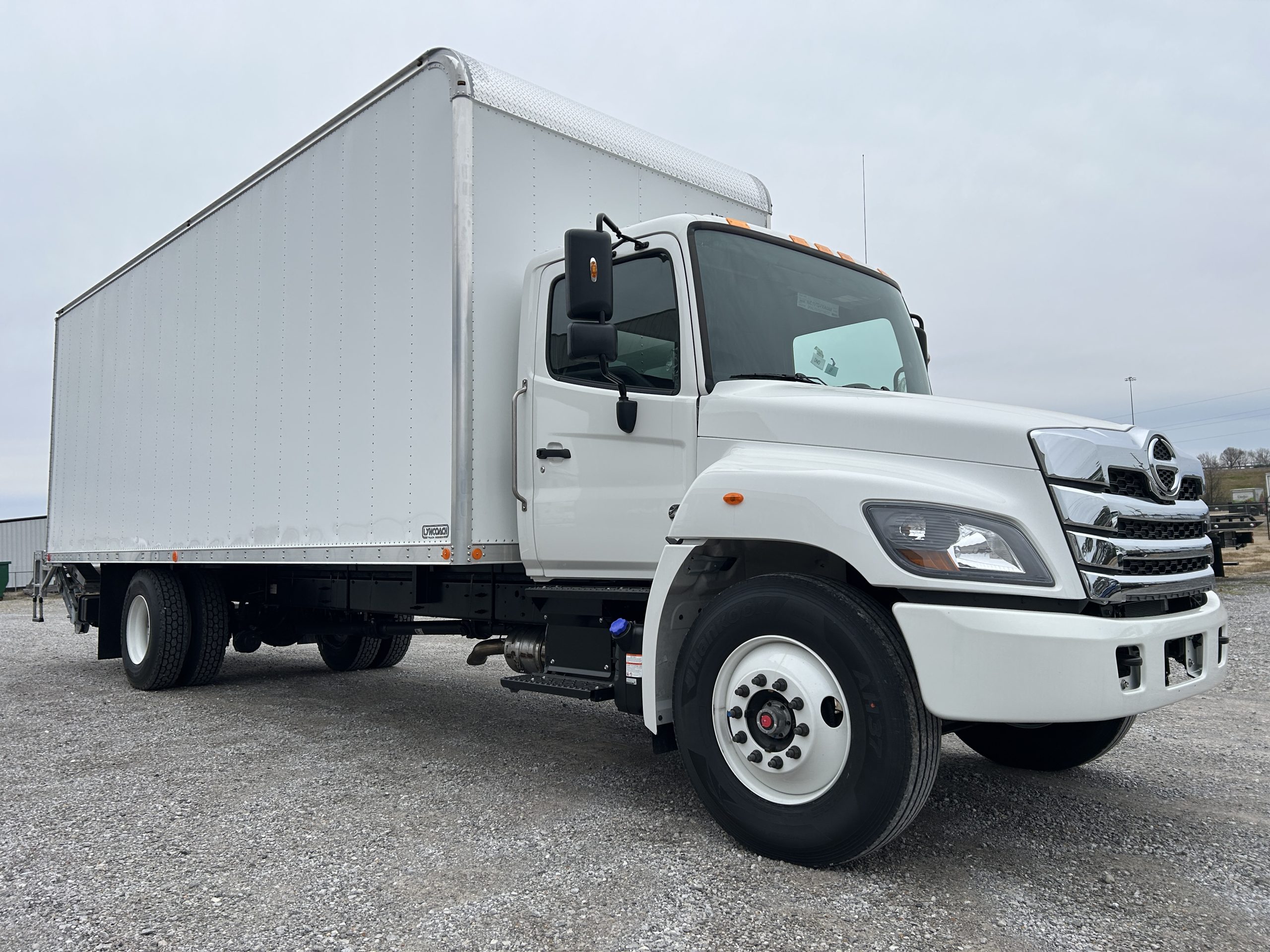 2025 HINO L6 GVWR 25,950 LBS. S5T60373 26'x102