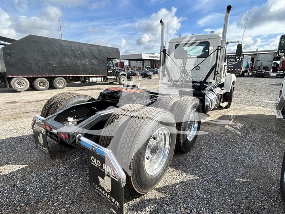 2026 MACK PINNACLE 64T - image 5 of 6
