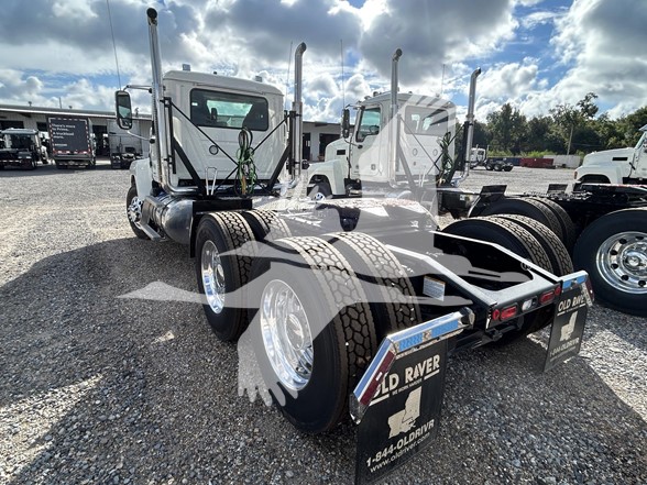 2026 MACK PINNACLE 64T - image 3 of 6