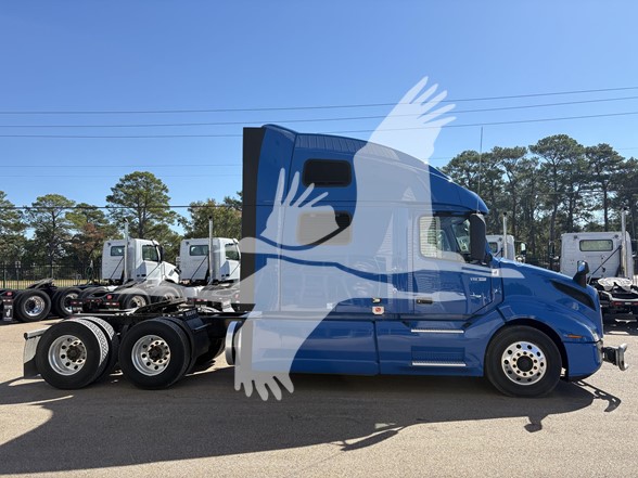 2024 VOLVO VNL64T860 - image 4 of 6