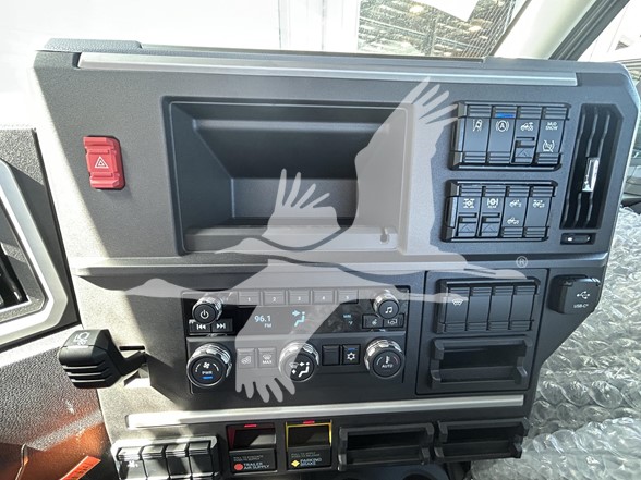 2026 MACK PIONEER 64T 10015237070 2026 MACK PIONEER 64T 10015237070