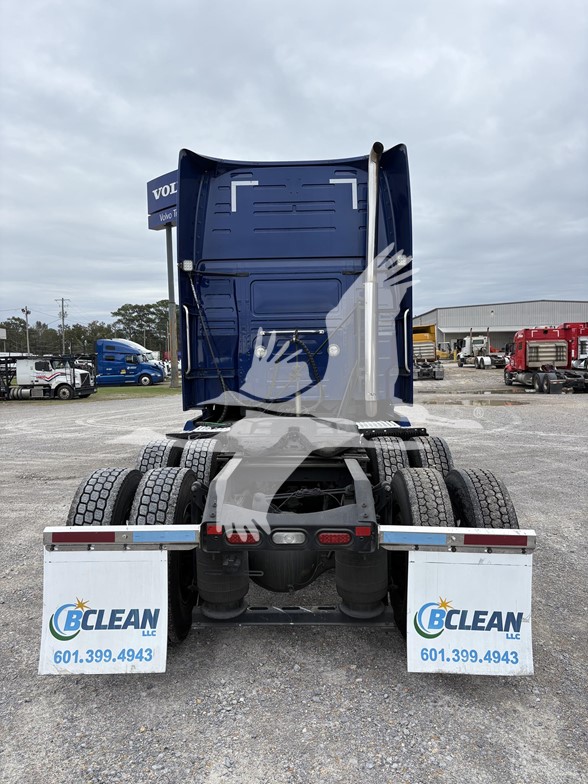 2023 VOLVO VNL64T860 10016771196 2023 VOLVO VNL64T860 10016771196