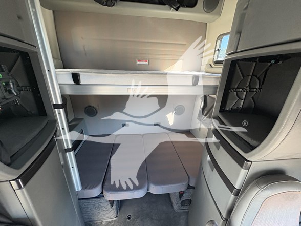 2023 VOLVO VNL64T860 10017782813 2023 VOLVO VNL64T860 10017782813