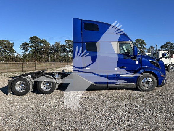 2026 VOLVO VNL64T860 - image 3 of 6