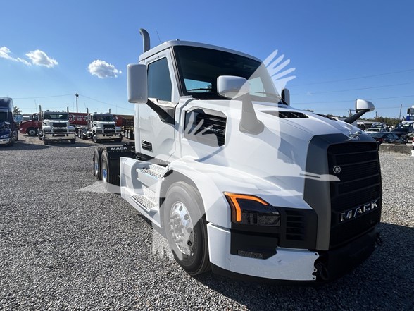 2026 MACK PIONEER 64T 10022154068 2026 MACK PIONEER 64T 10022154068