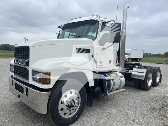 2026 MACK PINNACLE 64T - image 1 of 6