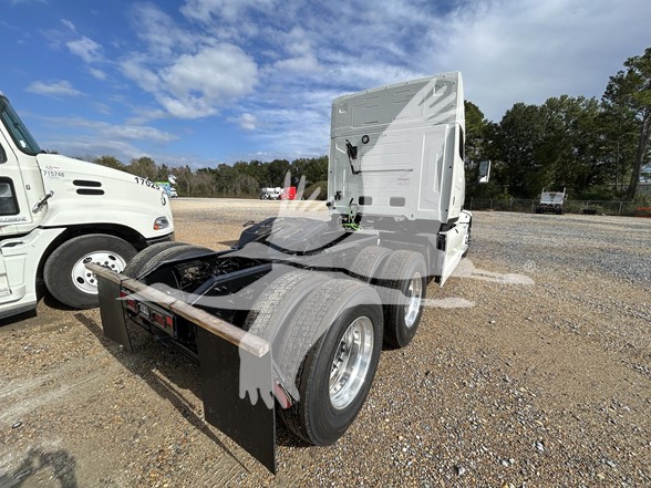 2026 MACK PIONEER 64T 2026 MACK PIONEER 64T - image 5 of 6