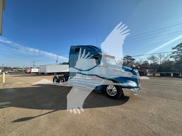 2023 PETERBILT 579 10025039932 2023 PETERBILT 579 10025039932