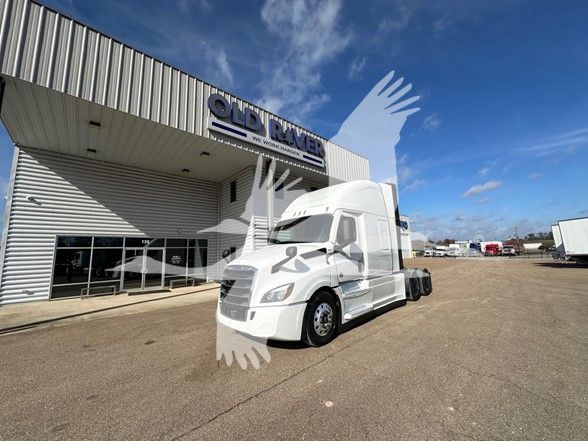 2023 FREIGHTLINER CASCADIA 126 10025050451 2023 FREIGHTLINER CASCADIA 126 10025050451