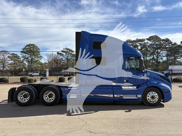 2022 VOLVO VNL64T860 2022 VOLVO VNL64T860 - image 4 of 6