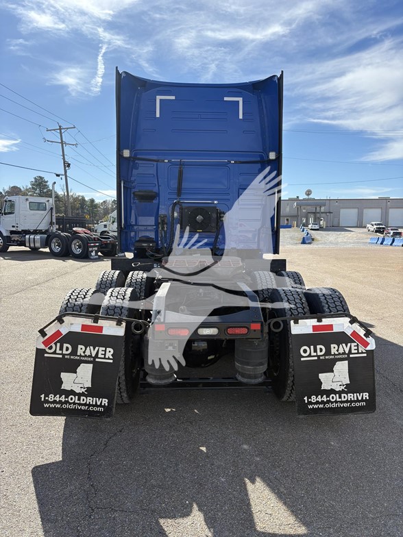 2022 VOLVO VNL64T860 2022 VOLVO VNL64T860 - image 6 of 6