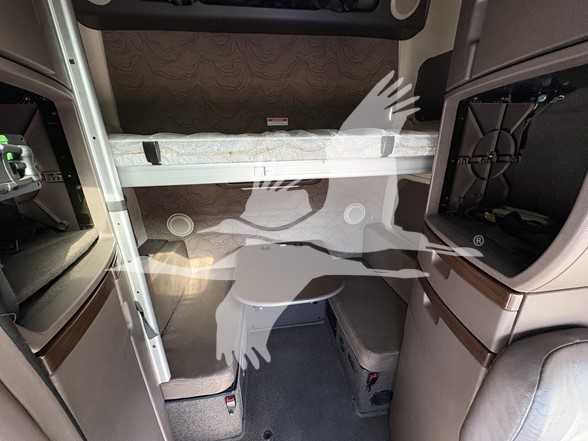 2018 VOLVO VNL42860 10025269832 2018 VOLVO VNL42860 10025269832