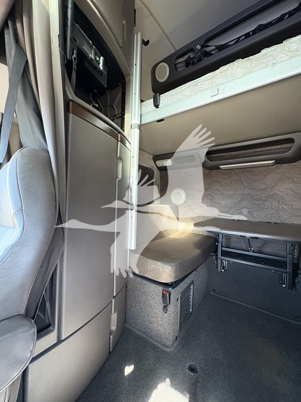 2018 VOLVO VNL42860 10025269857 2018 VOLVO VNL42860 10025269857