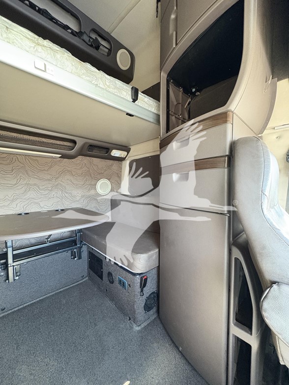 2018 VOLVO VNL42860 10025269884 2018 VOLVO VNL42860 10025269884