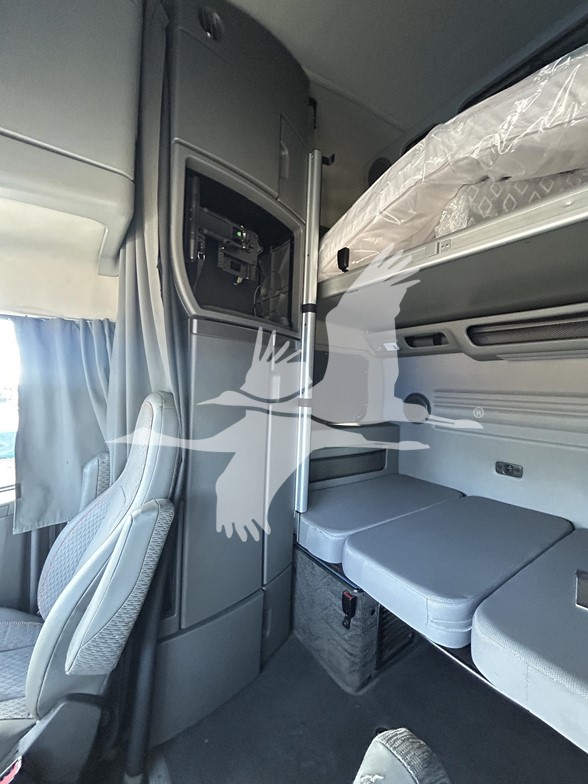 2023 VOLVO VNL64T860 10025290377 2023 VOLVO VNL64T860 10025290377