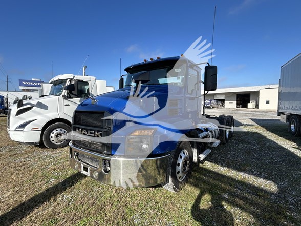 2022 MACK ANTHEM 64T 2022 MACK ANTHEM 64T - image 1 of 6