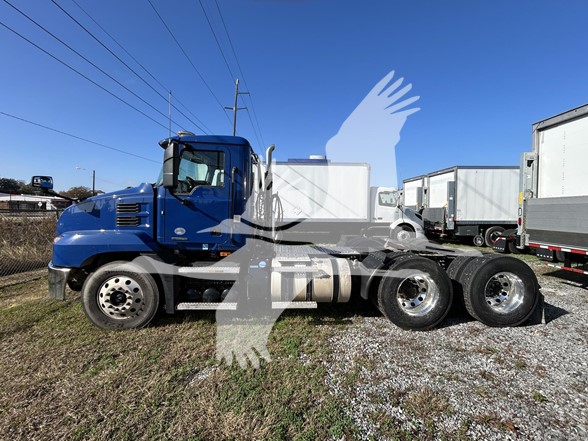 2022 MACK ANTHEM 64T 2022 MACK ANTHEM 64T - image 2 of 6