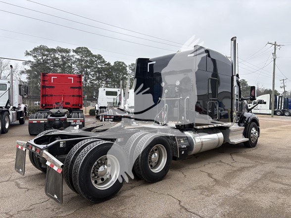 2023 PETERBILT 579 11001616087 2023 PETERBILT 579 11001616087