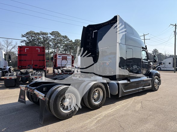 2023 PETERBILT 579 2023 PETERBILT 579 - image 5 of 6