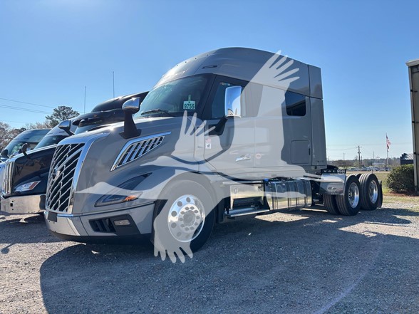 2027 VOLVO VNL64T840 2027 VOLVO VNL64T840 - image 2 of 6