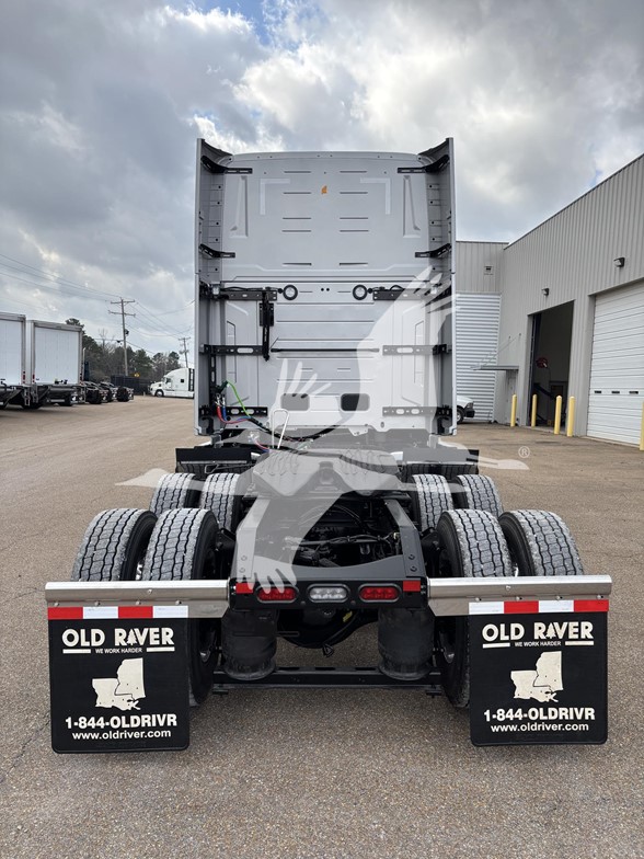 2027 VOLVO VNL64T860 2027 VOLVO VNL64T860 - image 6 of 6