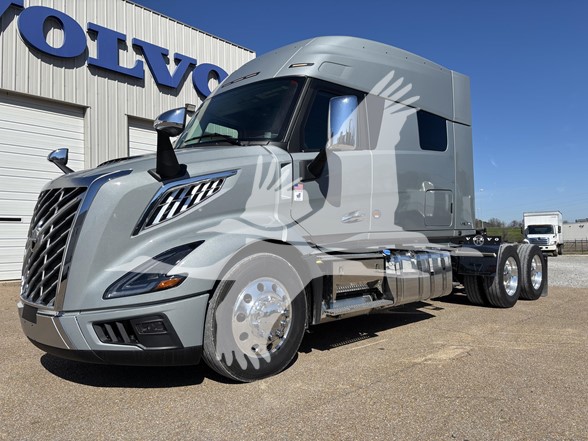 2027 VOLVO VNL64T840 2027 VOLVO VNL64T840 - image 1 of 6