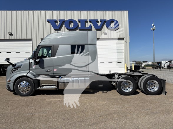 2027 VOLVO VNL64T840 2027 VOLVO VNL64T840 - image 4 of 6