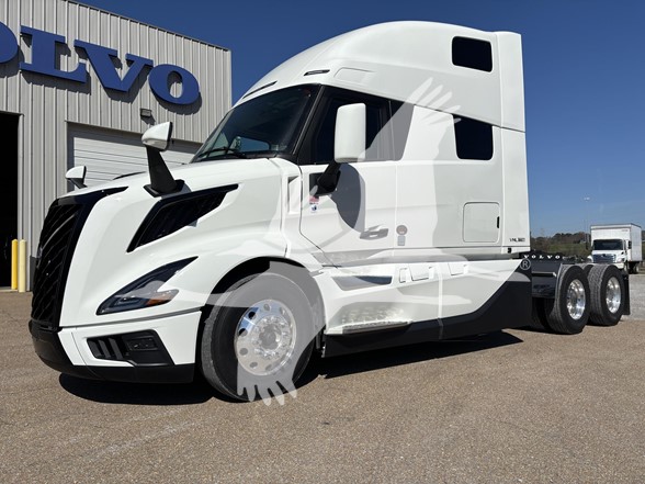 2027 VOLVO VNL64T860 2027 VOLVO VNL64T860 - image 1 of 6