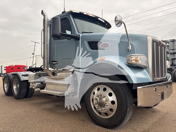2022 PETERBILT 567 2022 PETERBILT 567 - image 2 of 6