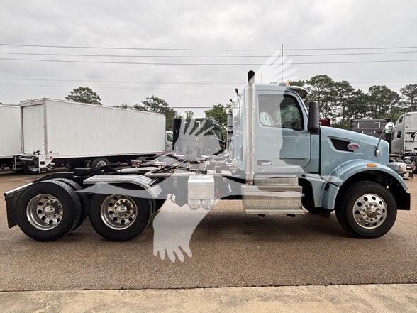 2022 PETERBILT 567 2022 PETERBILT 567 - image 3 of 6