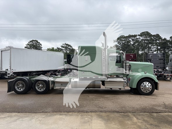 2024 KENWORTH W900 2024 KENWORTH W900 - image 4 of 6