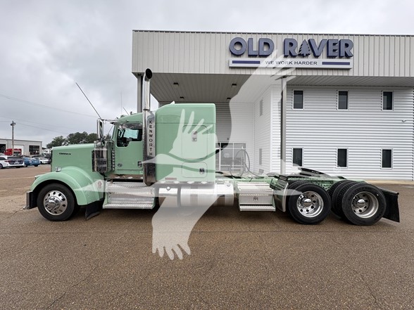 2024 KENWORTH W900 11021873448 2024 KENWORTH W900 11021873448