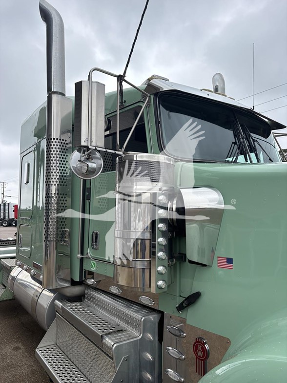 2024 KENWORTH W900 11021873651 2024 KENWORTH W900 11021873651