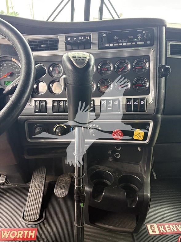 2024 KENWORTH W900 11021873733 2024 KENWORTH W900 11021873733