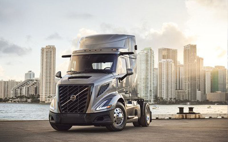 Volvo Trucks VNR 300 Volvo Trucks VNR 300 - image 4 of 4