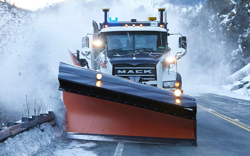 Mack Trucks Granite Mack Trucks Granite - image 1 of 4