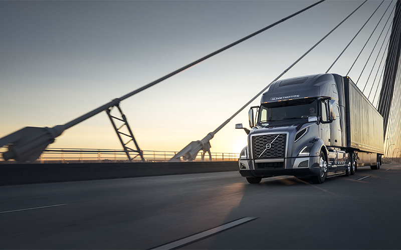 Volvo Trucks VNL 860 Volvo Trucks VNL 860 - image 2 of 5