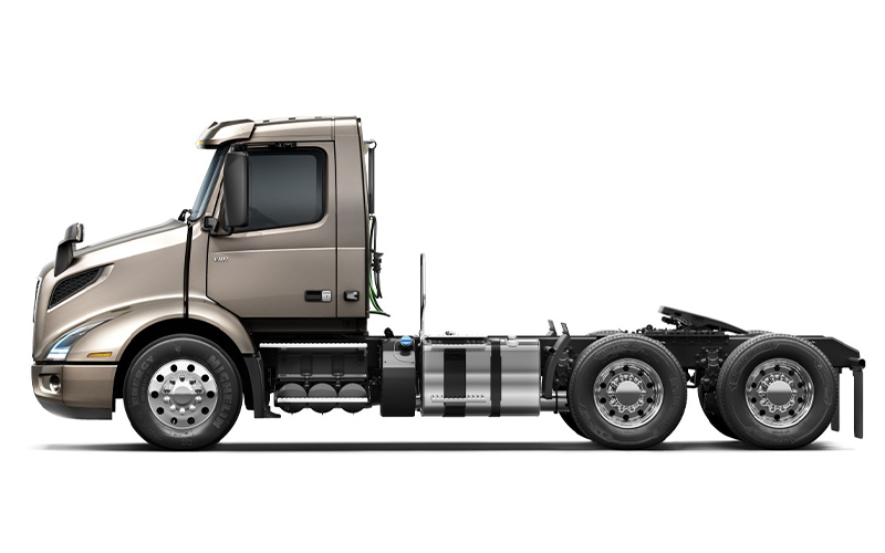 Volvo Trucks VNR 300 Volvo Trucks VNR 300 - image 1 of 4