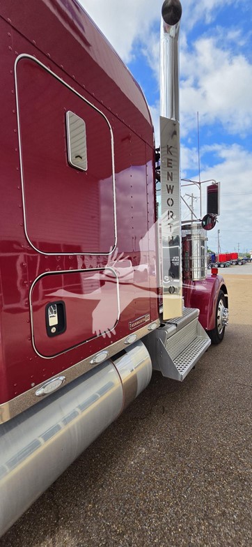 2024 KENWORTH W900 11027175749 2024 KENWORTH W900 11027175749