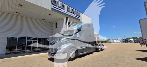 2023 PETERBILT 579 11028215352 2023 PETERBILT 579 11028215352