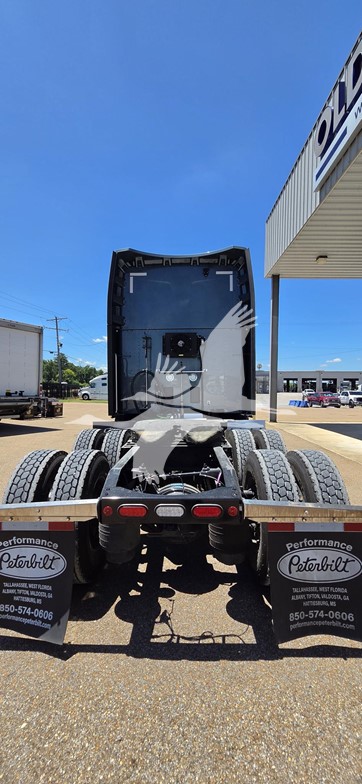 2023 PETERBILT 579 11028215834 2023 PETERBILT 579 11028215834