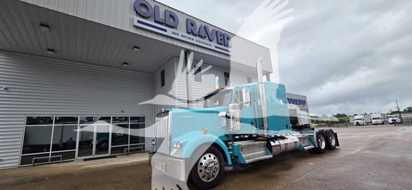 2024 KENWORTH W900 2024 KENWORTH W900 - image 1 of 6