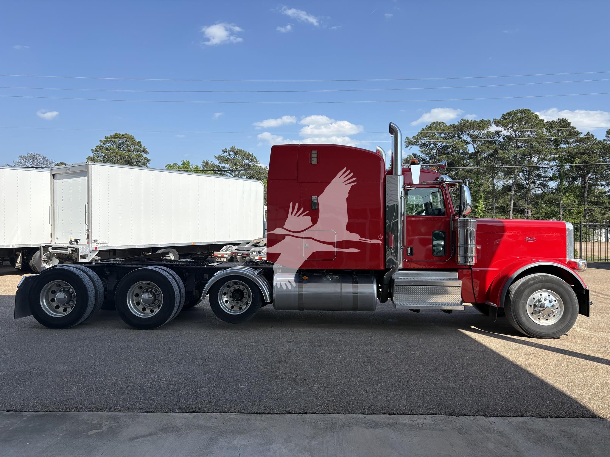 2024 PETERBILT 389 2024 PETERBILT 389 - image 4 of 6