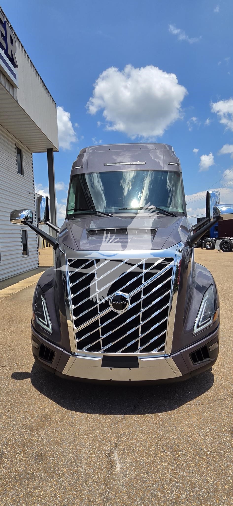 2027 VOLVO VNL64T840 2027 VOLVO VNL64T840 - image 3 of 6