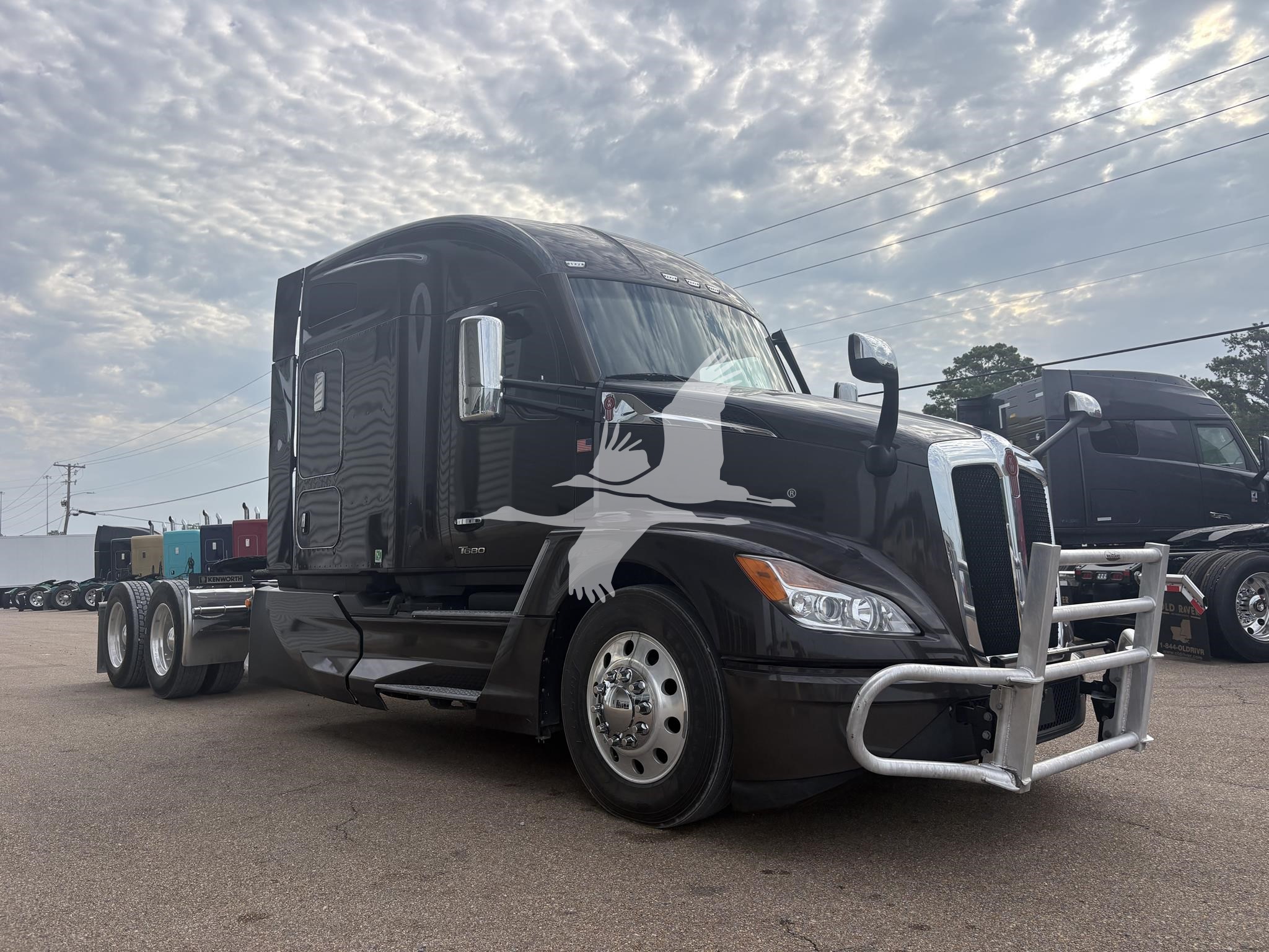 2024 KENWORTH T680 2024 KENWORTH T680 - image 3 of 6