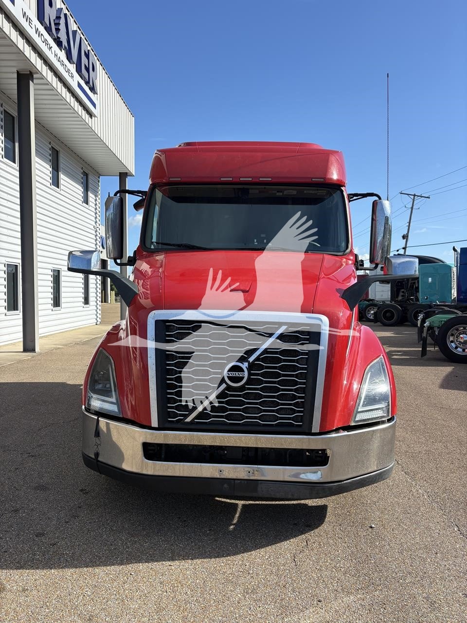 2023 VOLVO VNL64T740 2023 VOLVO VNL64T740 - image 2 of 6