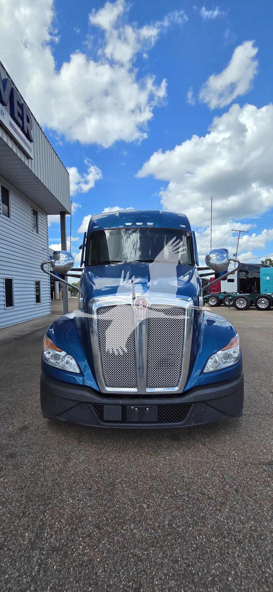 2023 KENWORTH T680 2023 KENWORTH T680 - image 2 of 6