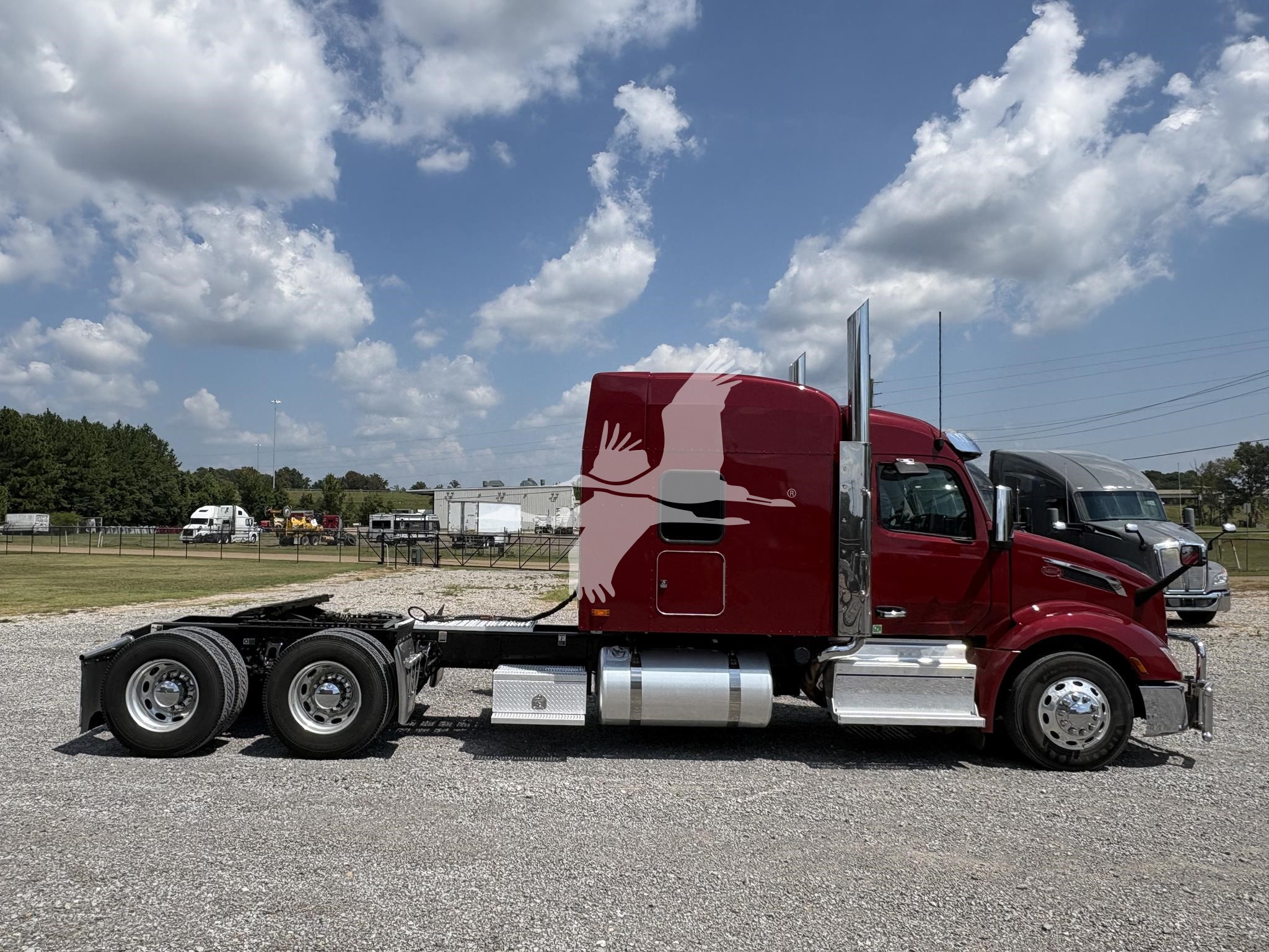 2025 PETERBILT 579 2025 PETERBILT 579 - image 4 of 6