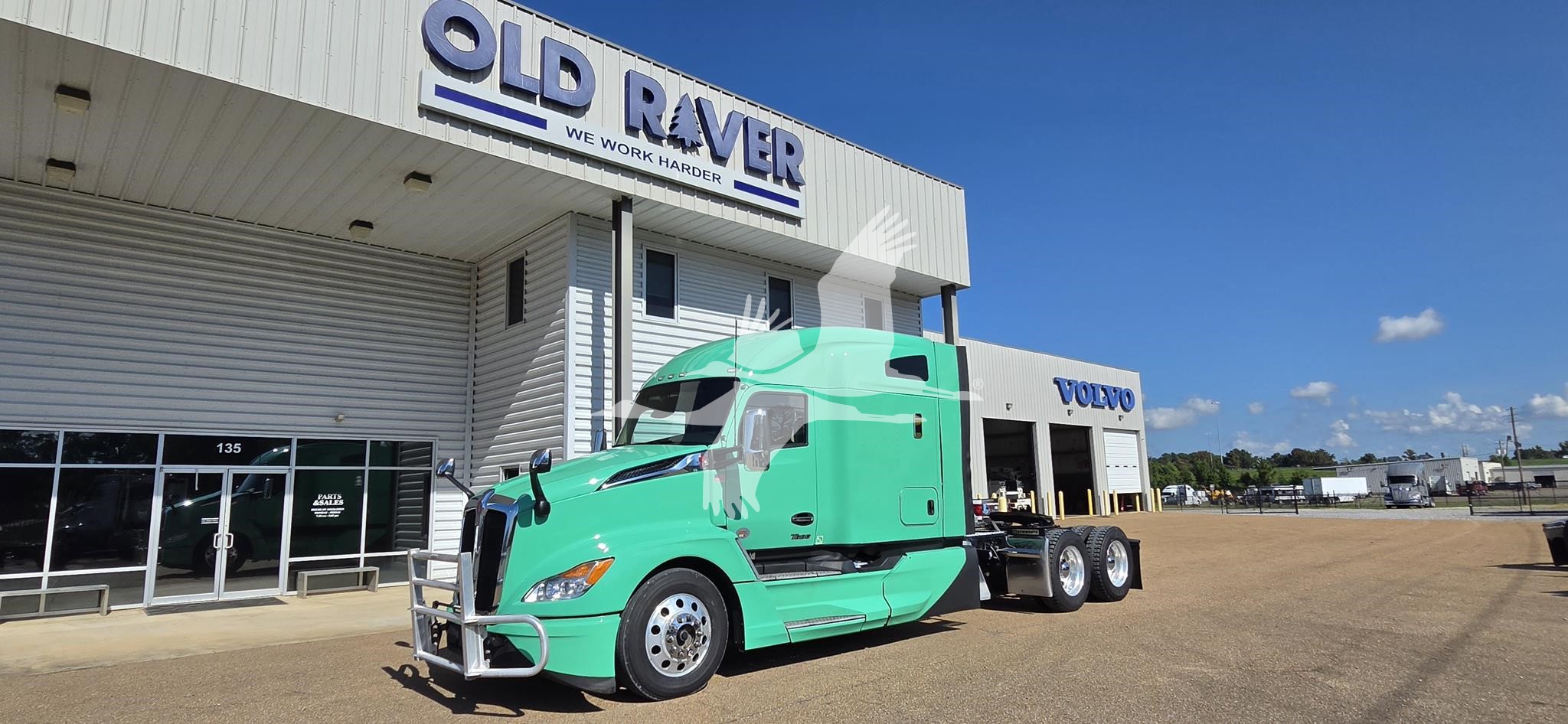 2024 KENWORTH T680 2024 KENWORTH T680 - image 1 of 6